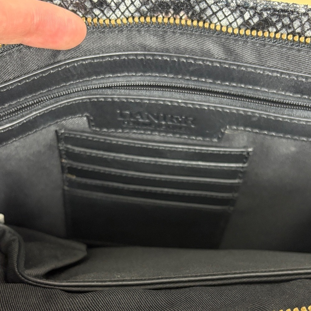 Danier leather Snakeskin oversized Wristlet - Picture 5 of 10